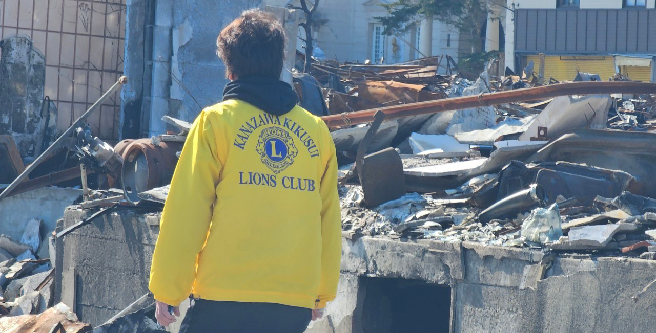 Photo of Lion standing in devasted area after Japan's Noto earthquake